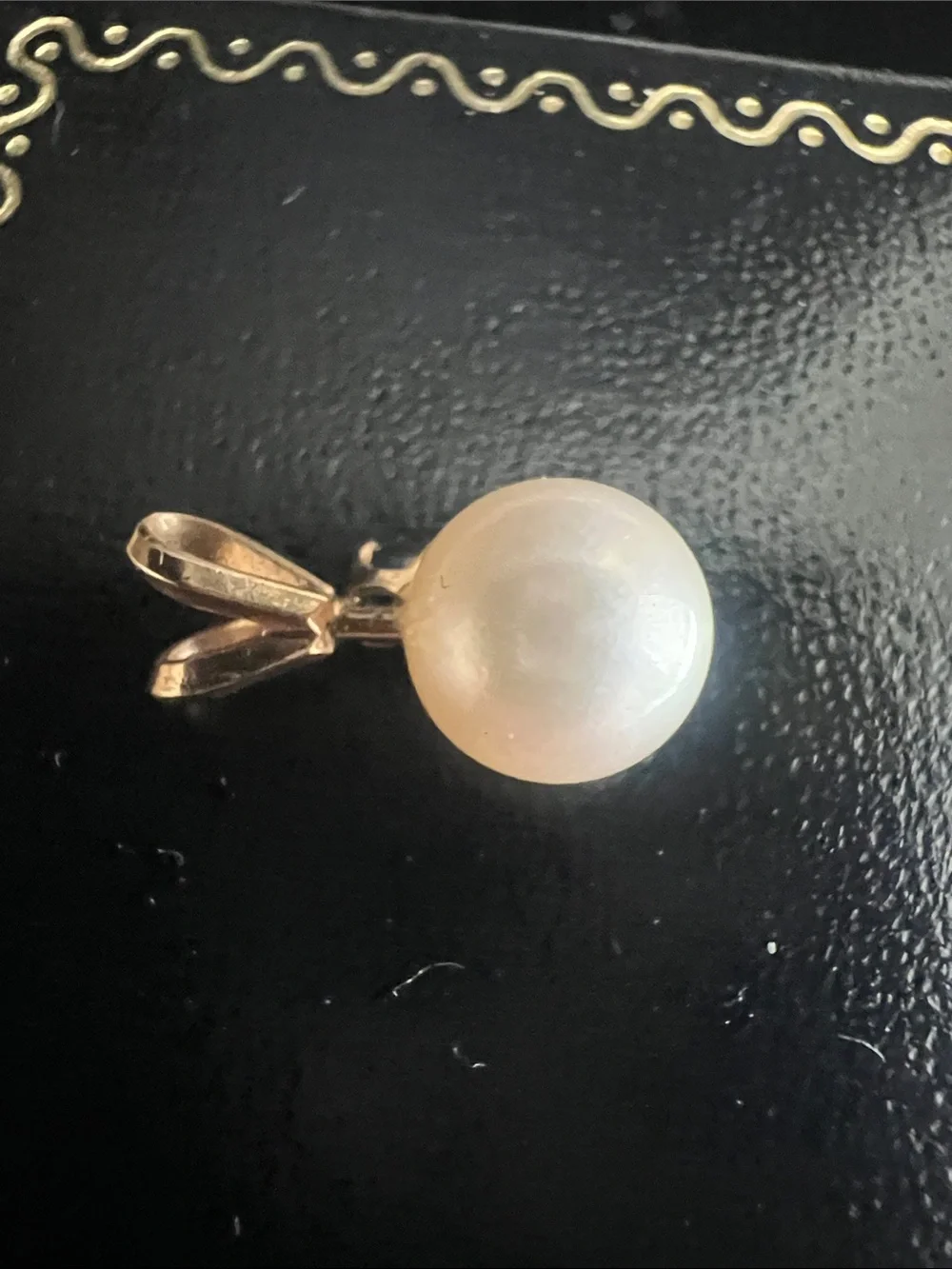 Freshwater Pearl Pendant with Blue Sapphire Accent 14k Gold